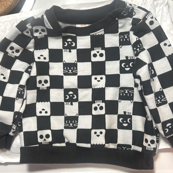 💫NWT Cat&Jack Two Piece with pumpkin and skeleton checkered set - Picture 7 of 8